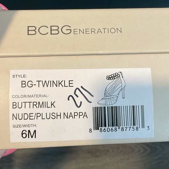 BCBGeneration 3” heels. Nude - Picture 8 of 8